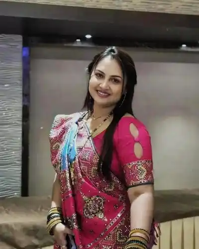 Qamrunisha Khan